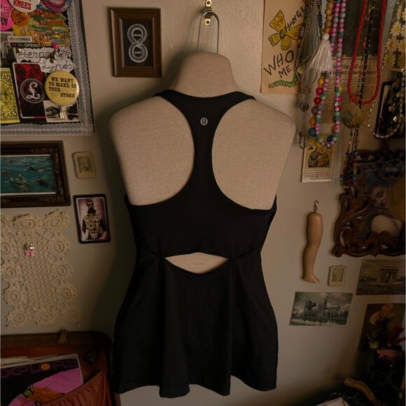 Lululemon In Training Tank Top Women's 6 Small Black Solid Luxtreme Padded Bra - Picture 1 of 8